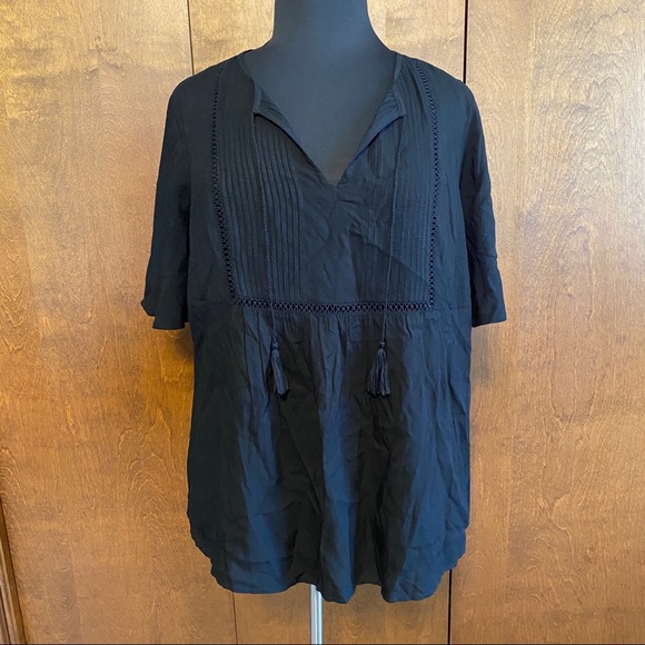 Old Navy Tops - OLD NAVY plus size peasant blouse